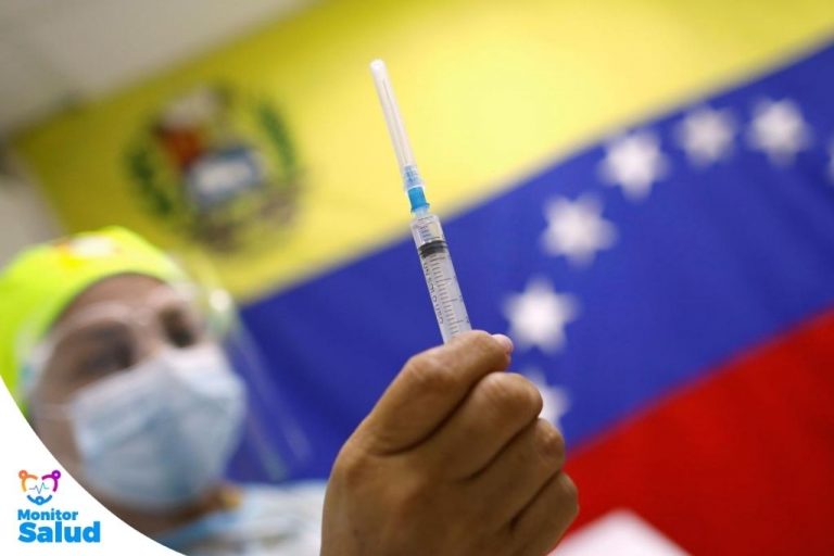 Vacunación al personal de salud